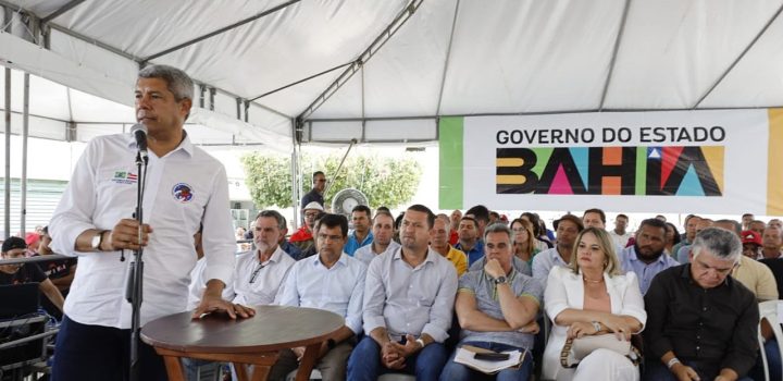 Em Caém, Jerônimo Rodrigues entrega melhorias e anuncia investimentos