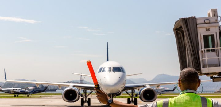 Mais de 2,7 milhões de turistas devem movimentar os aeroportos do país neste feriado