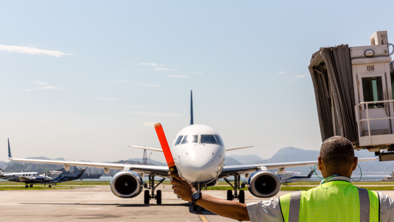 Você está visualizando atualmente Mais de 2,7 milhões de turistas devem movimentar os aeroportos do país neste feriado