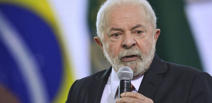 Presidente Lula participa de entrega simultânea do MCMV