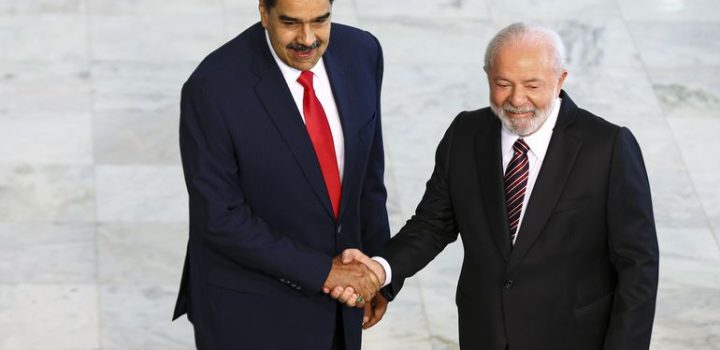 Presidente Lula conversa com Nicolás Maduro sobre eleições na Venezuela