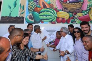 Leia mais sobre o artigo Governador entrega reforma do mercado municipal de Itacaré e entrega obras