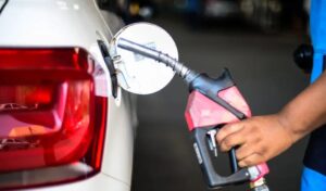 Leia mais sobre o artigo ICMS da gasolina e diesel terá reajuste em 1º de fevereiro