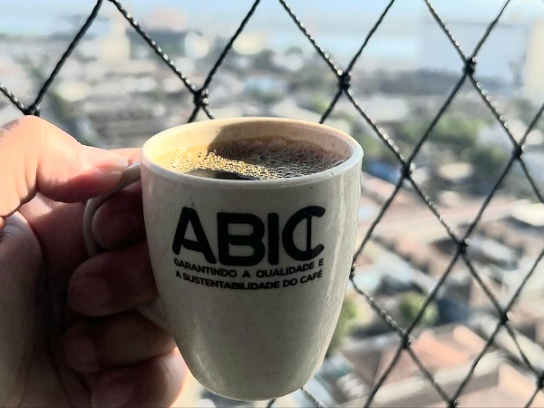 Você está visualizando atualmente ABIC divulga dados que reforçam o papel do café na economia nacional