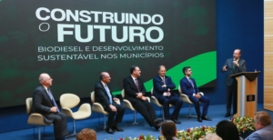 Leia mais sobre o artigo Alexandre Silveira fala sobre investimentos em biocombustíveis