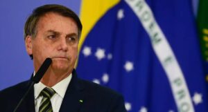 Leia mais sobre o artigo COVID: Bolsonaro é indiciado por fraude em cartão de vacinação