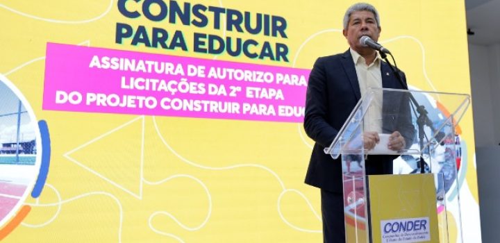 Jerônimo inaugura escola integral