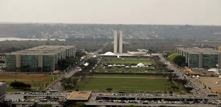 Governo reajusta 52% auxílio-alimentação de servidores federais