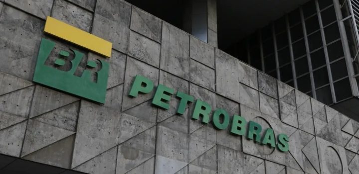 Presidente do Conselho de Administração da Petrobras é reeleito