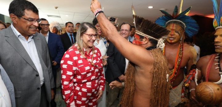 Governadora em exercício confere abertura do 1º FENABA