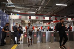 Leia mais sobre o artigo Metrô de Salvador faz 10 anos e passageiros falam experiências