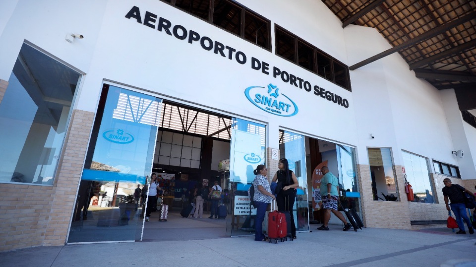 Você está visualizando atualmente Governo entrega benfeitorias no aeroporto de Porto Seguro