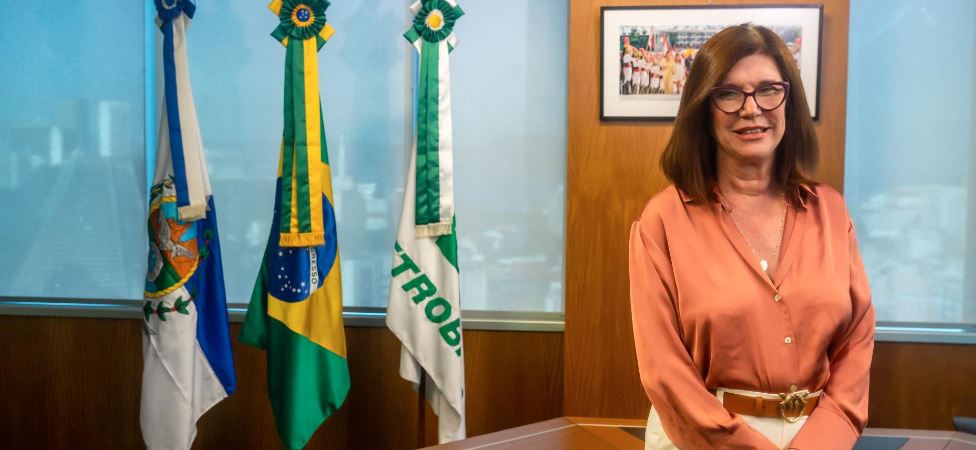 Você está visualizando atualmente Magda Chambriard assume presidência da Petrobras