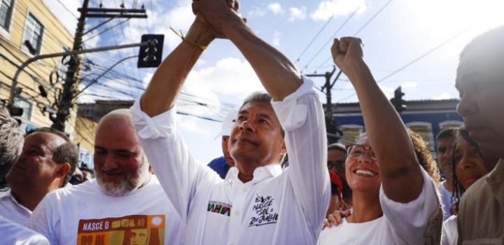 Dois de Julho: governador participa do desfile