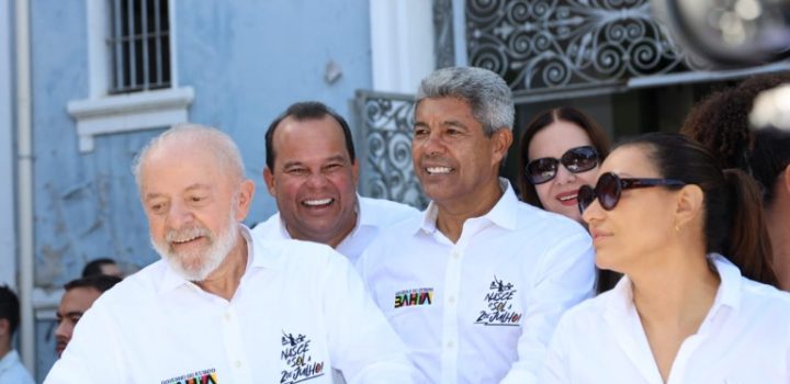 Lula se une a Jerônimo na maior festa cívica da Bahia