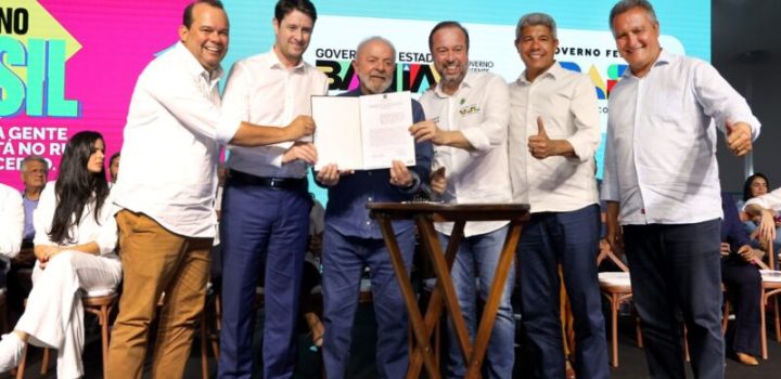 Ao lado de Jerônimo, Lula anuncia investimento de R$ 4 bi na Bahia