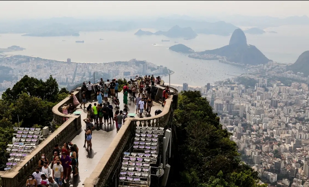 Você está visualizando atualmente Brasil fecha 1º sem com 3,6 mi turistas internacionais