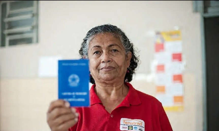 Você está visualizando atualmente Mulheres são a maioria dos Trabalhadores domésticos na Bahia, diz SEI