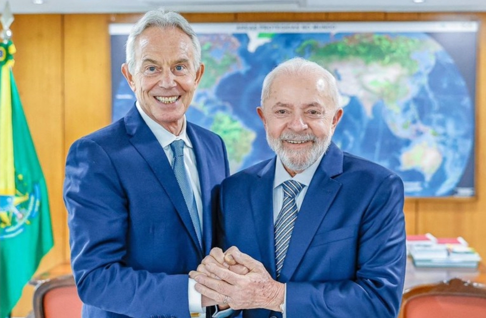 Você está visualizando atualmente Lula se encontra com ex-primeiro-ministro britânico Tony Blair