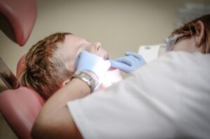Leia mais sobre o artigo Estácio oferece imersão profissional e cursos livres em Odontologia