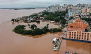 Leia mais sobre o artigo CNC estima prejuízo de R$ 97 bi à economia com enchentes no RS