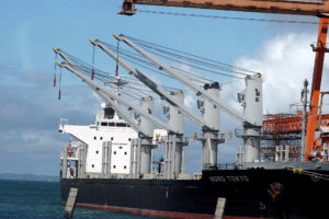Leia mais sobre o artigo Exportações baianas fecham 1º semestre com estabilidade