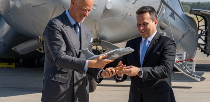 Embraer entrega o primeiro C-390 Millennium à Força Aérea Húngara