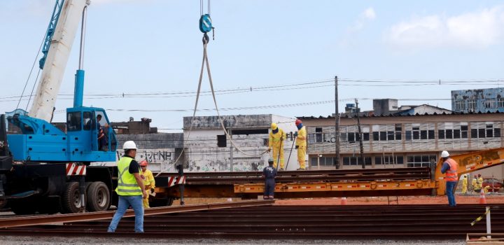 Governo recebe trilhos do VLT de Salvador e RMS