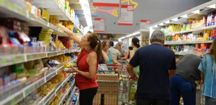 Inflação desacelera para todas as faixas de renda em agosto