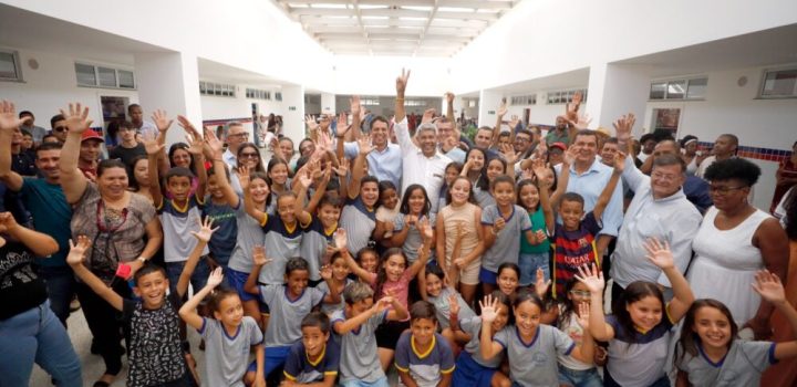 Dois novos colégios de tempo integral são inaugurados em Souto Soares