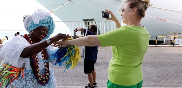 Nova temporada de cruzeiros é aberta em Salvador