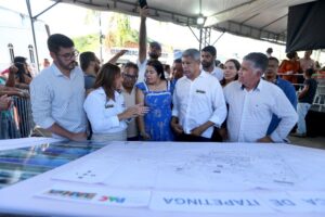 Leia mais sobre o artigo Caatiba recebe  autorizações para obras em infraestrutura