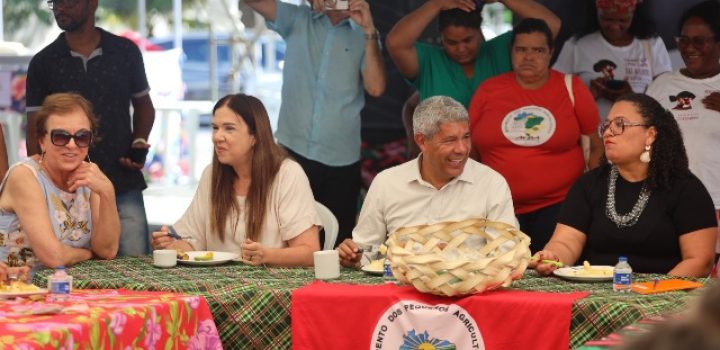 Governador participa de encontro com mulheres do campo