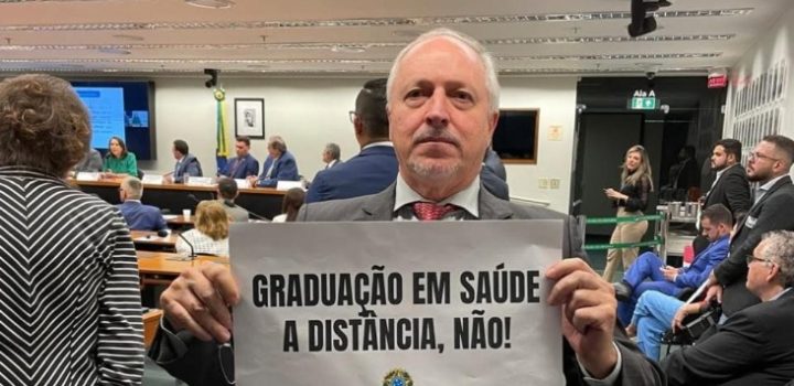 Conselho de Odontologia é contra graduação EAD em saúde