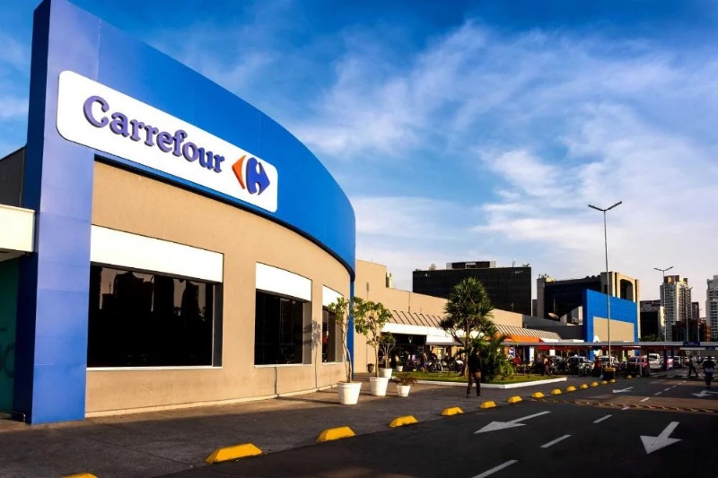 Grupo Carrefour contrata 53 mil beneficiários do Bolsa Família