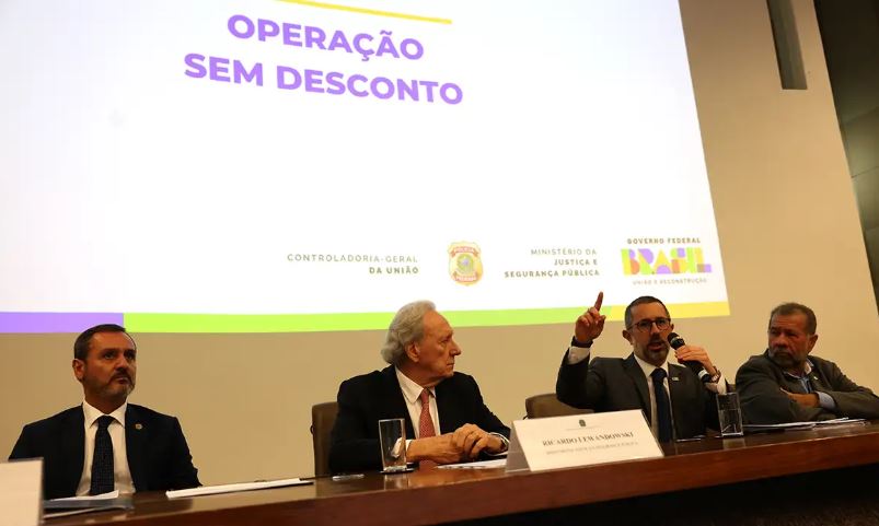 Você está visualizando atualmente Governo suspende autorização para cobrança de mensalidade associativa