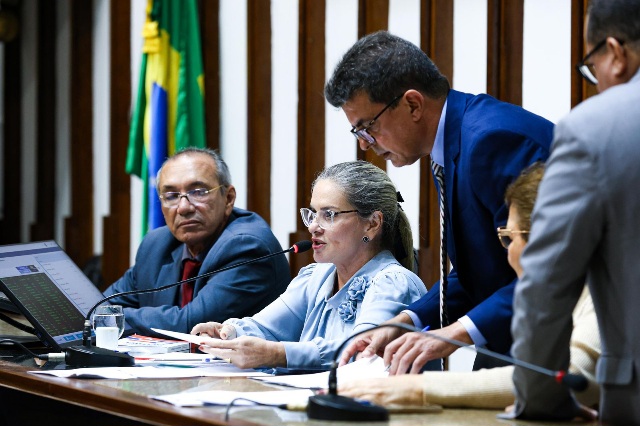 ALBA autoriza Executivo a tomar empréstimo de R$ 600 mi na Caixa Econômica