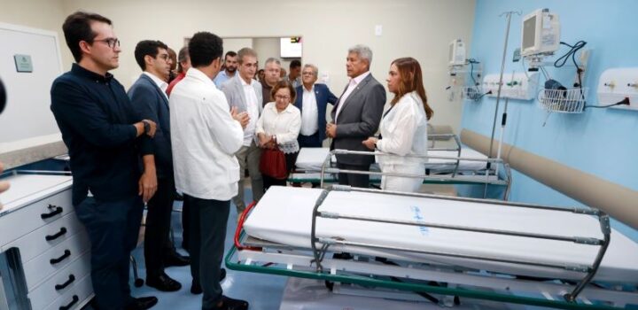 Governador entrega reforma da hemodinâmica e autoriza novas obras no Hospital Ana Nery