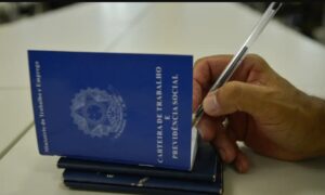 Leia mais sobre o artigo Augusto Vasconcelos comenta saldo positivo de 14 mil empregos na Bahia em abril