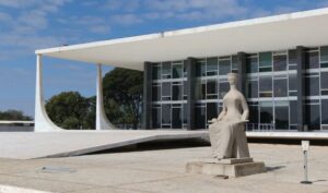 Leia mais sobre o artigo STF mantém regra que impede registro de candidato que não presta conta