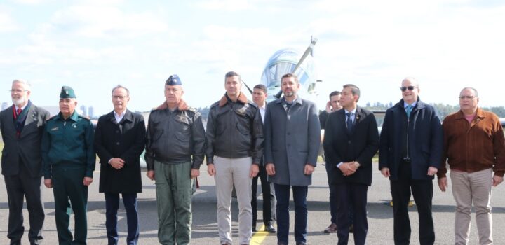 Embraer entrega quatro aeronaves A-29 Super Tucano para a Força Aérea Paraguaia