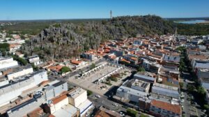 Leia mais sobre o artigo Governo reforça saúde de Bom Jesus da Lapa com equipamentos