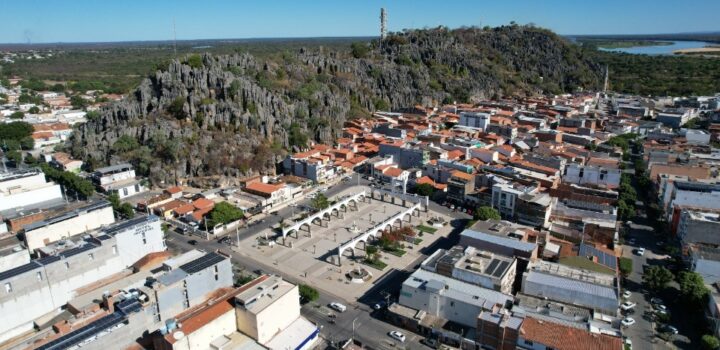 Governo reforça saúde de Bom Jesus da Lapa com equipamentos