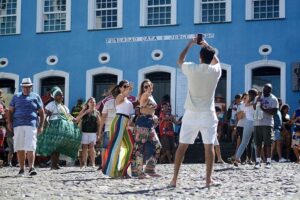 Leia mais sobre o artigo Bahia lidera crescimento da receita no turismo nacional e tem estimativa de expansão