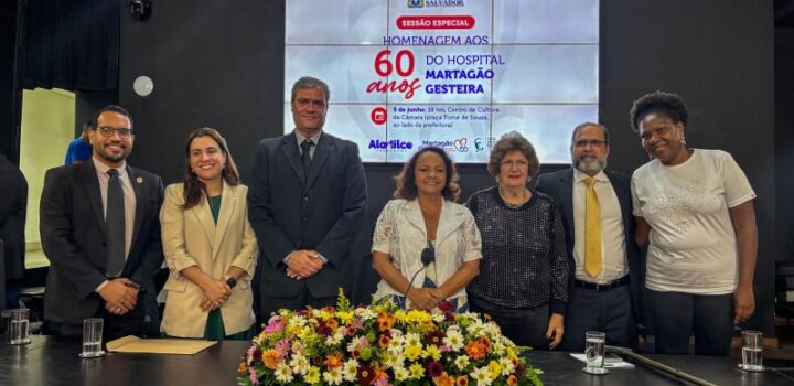 Emoção na homenagem aos 60 anos do Martagão Gesteira
