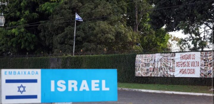 Israel fecha embaixadas ao redor do mundo após atacar Irã