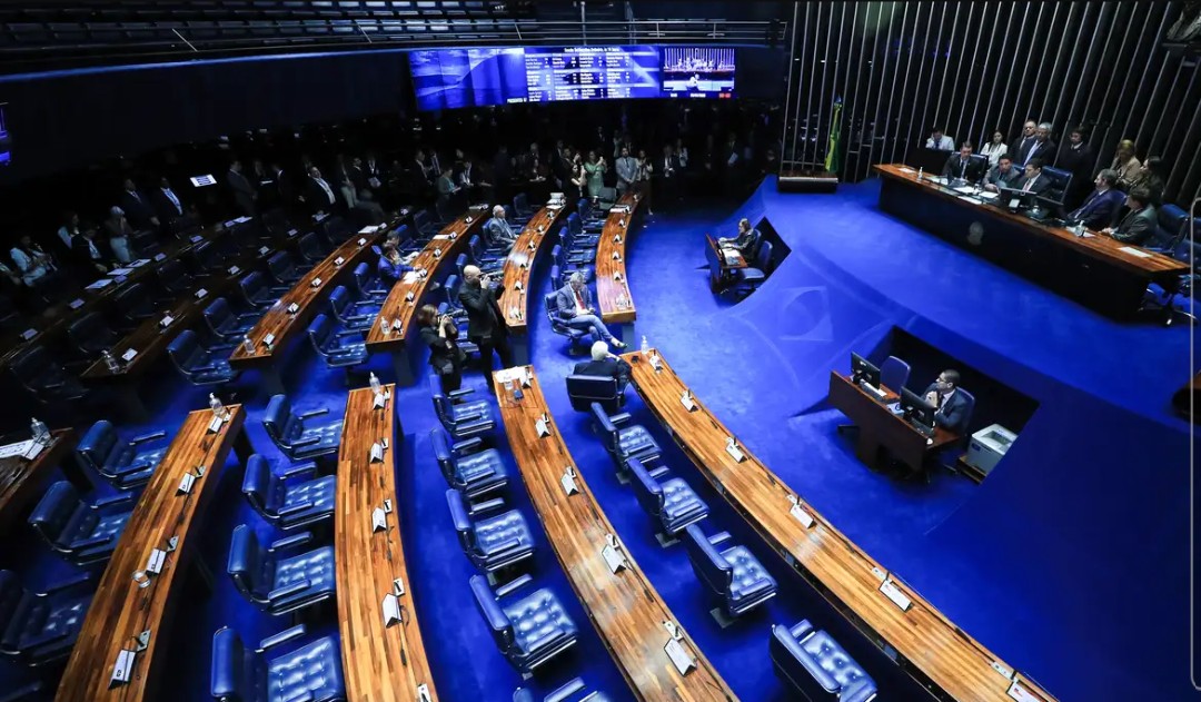 Senado segue Câmara e também derruba decreto do IOF