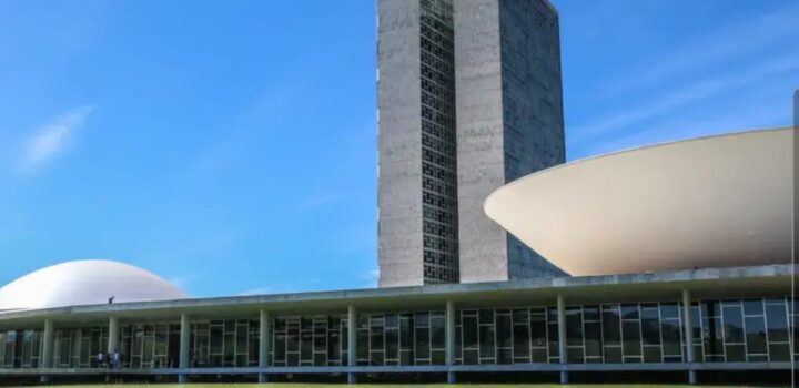 Especialistas comentam  sobre a derrubada do decreto do IOF