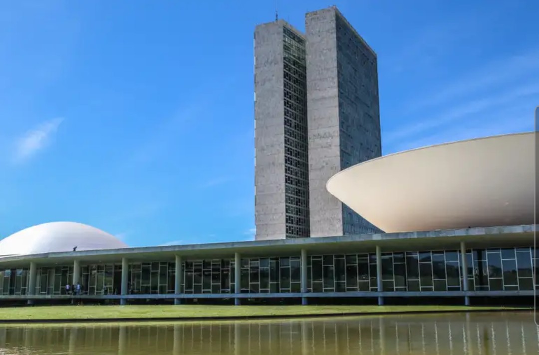Especialistas comentam  sobre a derrubada do decreto do IOF