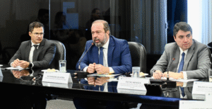 Leia mais sobre o artigo Silveira defende democratização às infraestruturas de escoamento e processamento de gás natural